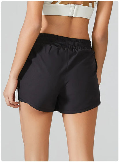 Elastic yoga shorts