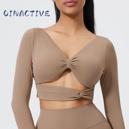 QINACTIVE Women's Nylon Top Yoga long sleeved T-shirt detachable chest cushion tight pleated sports top waist tight yoga top