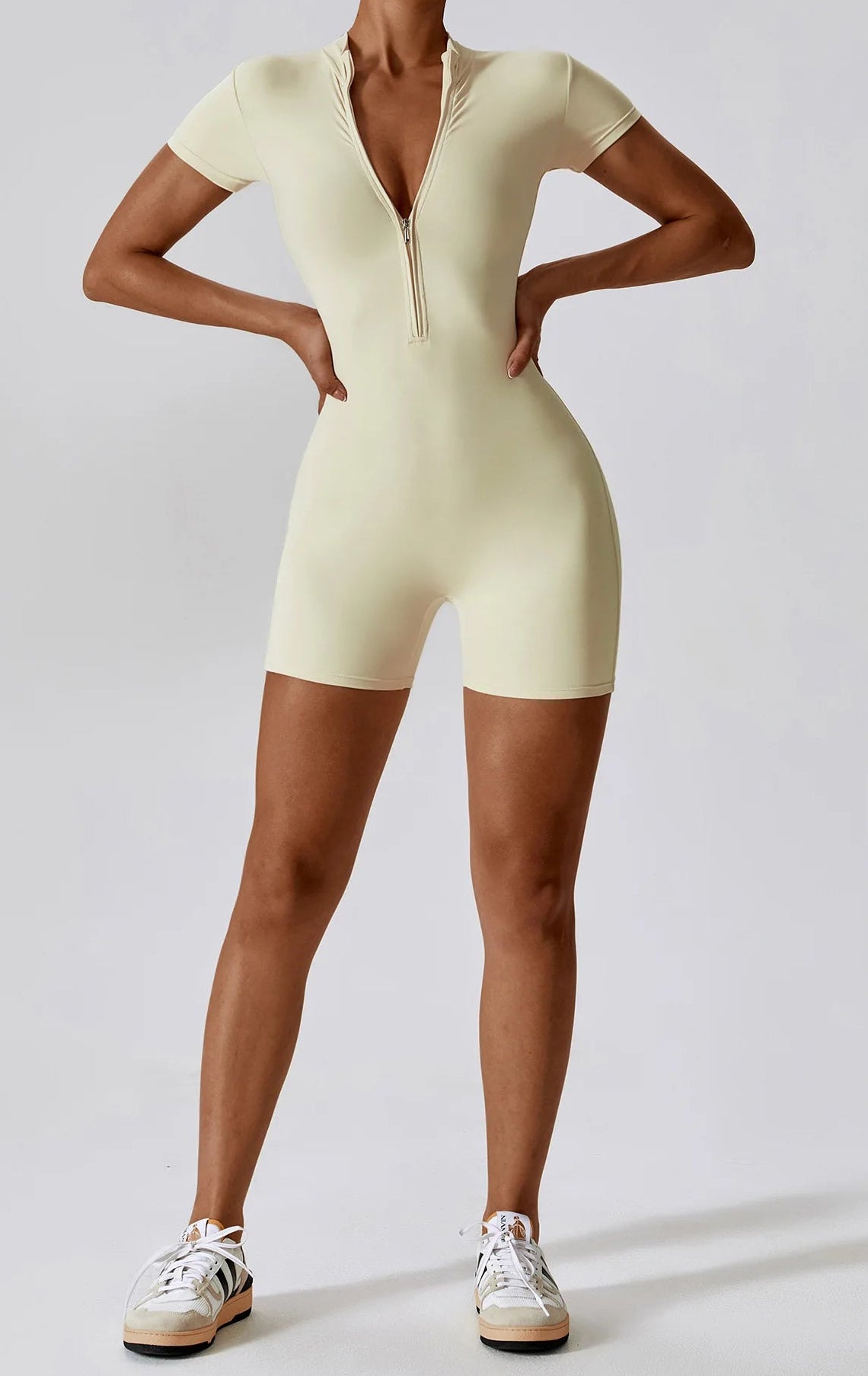 Combinaison de yoga à fermeture